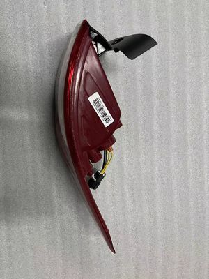 Sistema di illuminazione automatica a occhio singolo dorato per il 2013-2016 SANTAEF Tail Lamp 92401-B8100